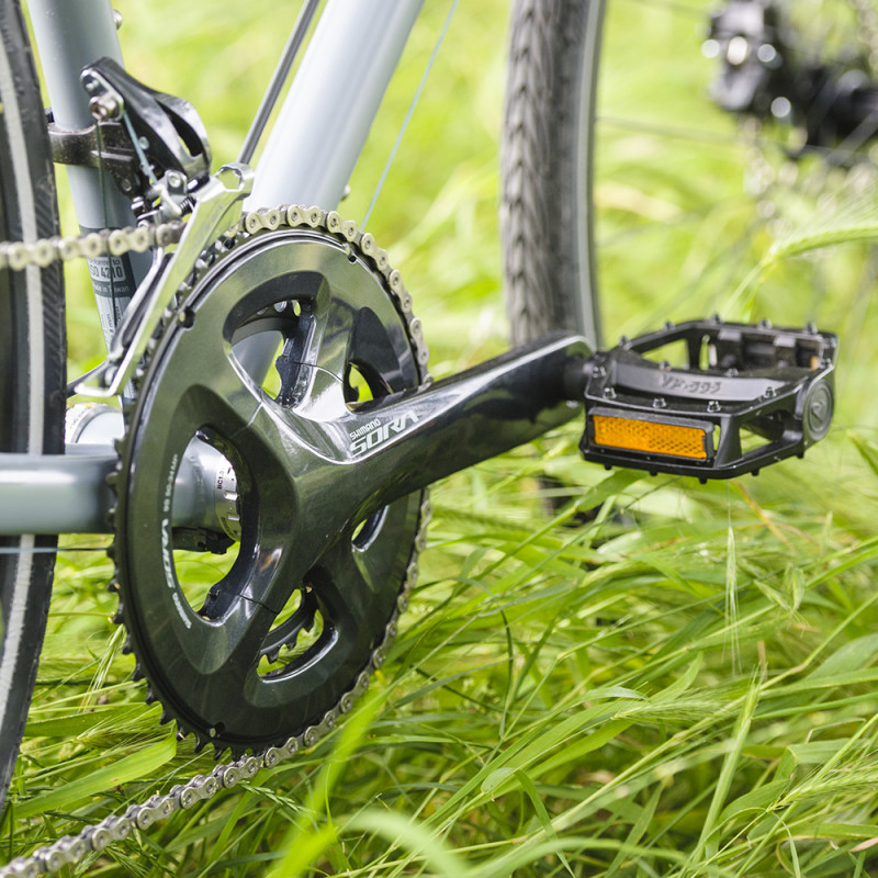 Le vélo Gravel Genesis Croix de Fer 10 Flat Bar sur Cyclable.ch