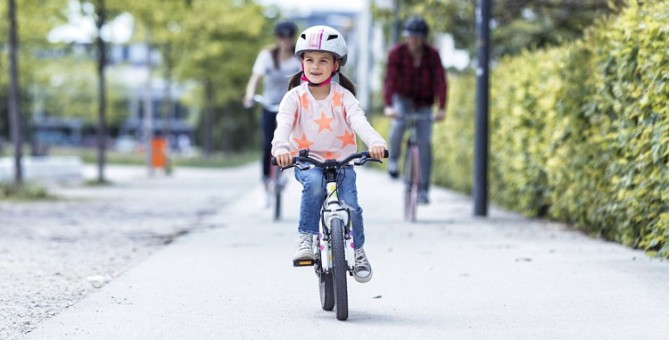 Draisienne et vélo enfant