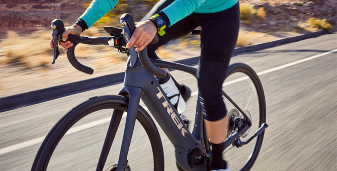 Vélo de route électrique