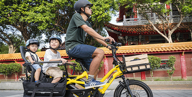 Vélo cargo pour la famille